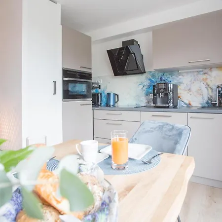 Schoene Aussicht Mit Massagesessel, Infrarotpanel, Panoramablick, Balkon Apartment