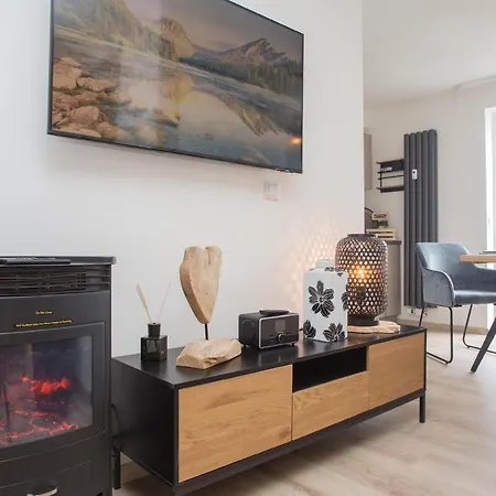 Schoene Aussicht Mit Massagesessel, Infrarotpanel, Panoramablick, Balkon Apartment *