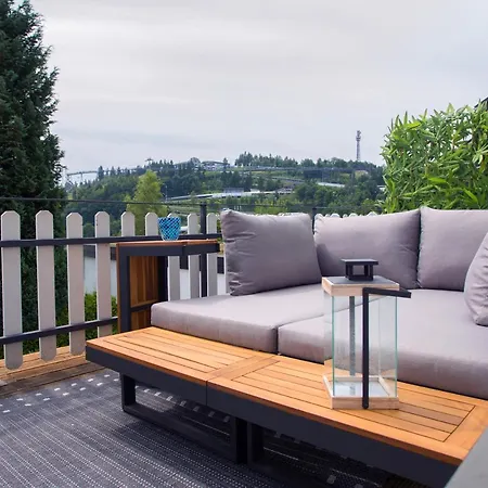 Schoene Aussicht Mit Massagesessel, Infrarotpanel, Panoramablick, Balkon Apartment *